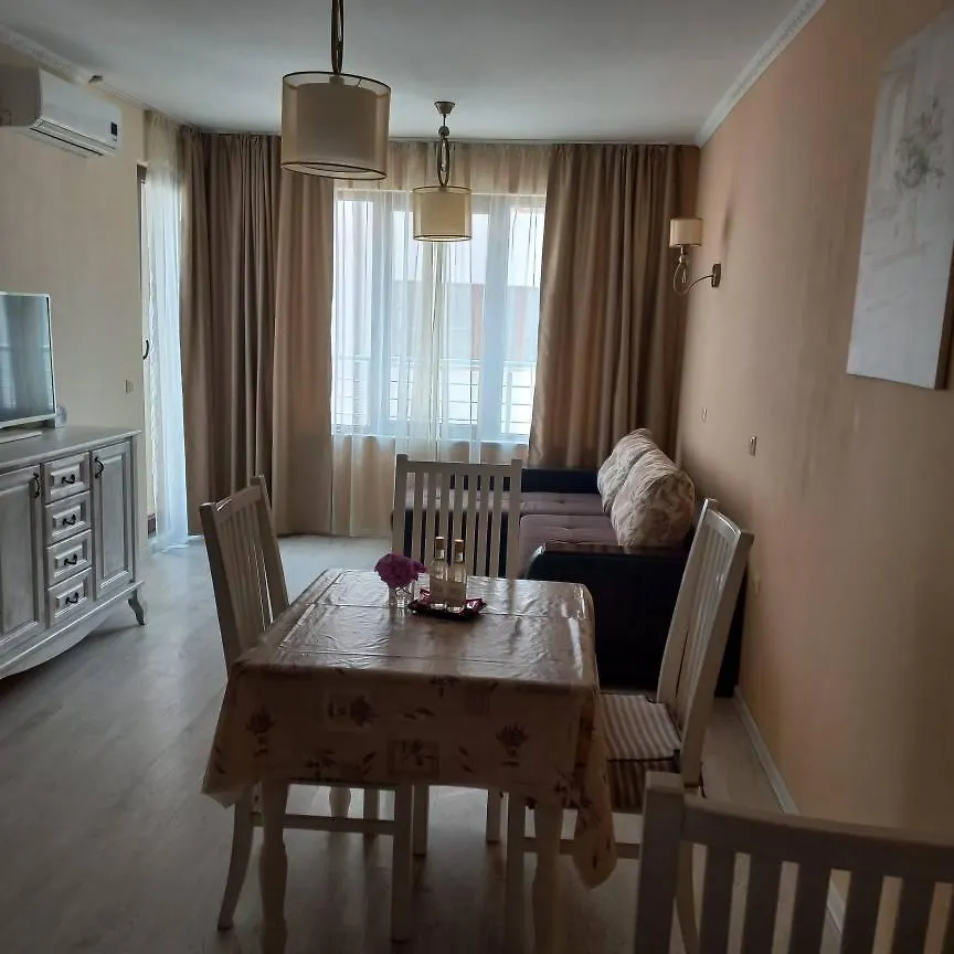 Sea Breeze. Apartment Sozopol